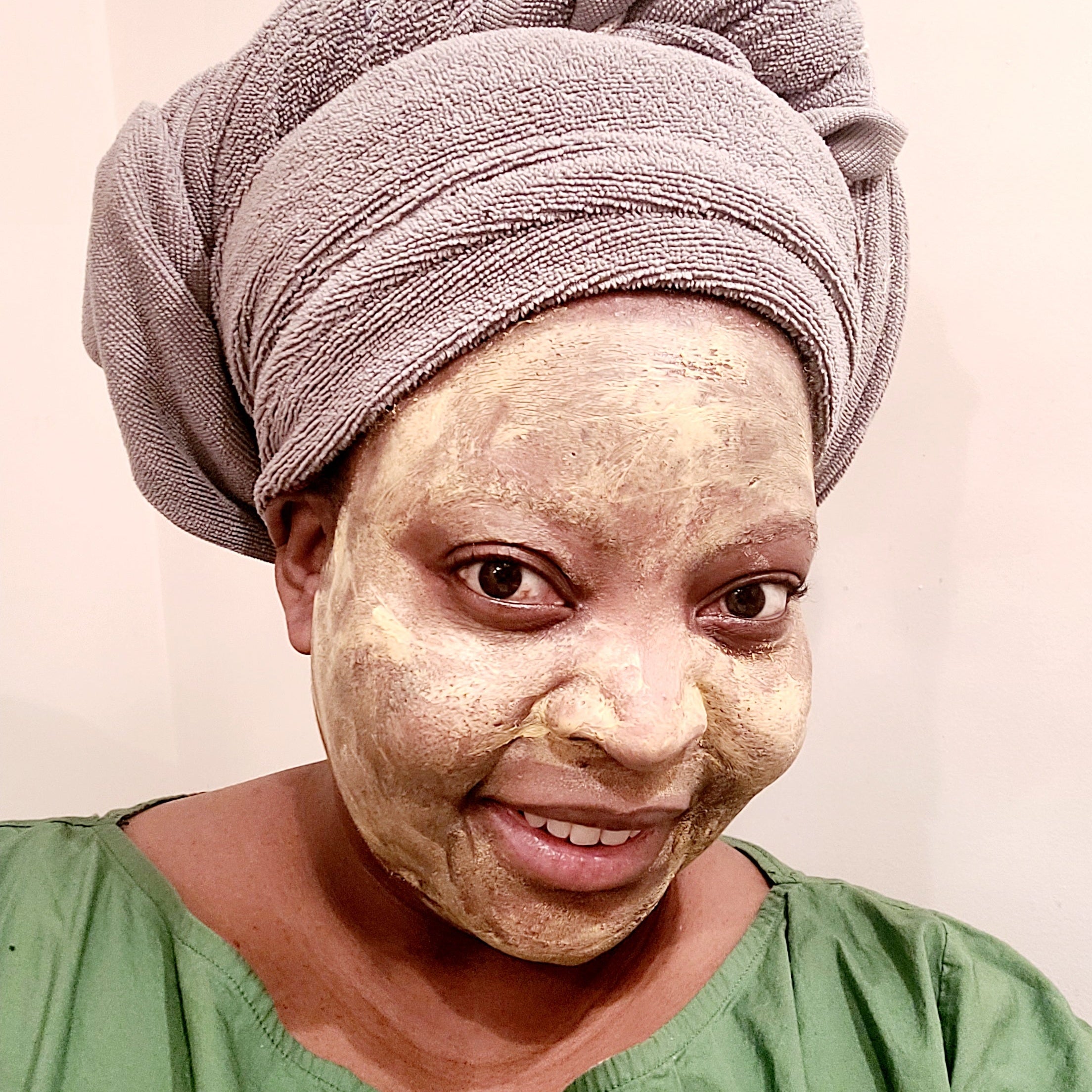 Banish Dark Spots, Reveal Brighter Skin. Clear Skin, Naturally Spot-Free.Smooth Away the Years with Nature’s Best.Glow from Within, Every Day. Glow Naturally with the Power of Turmeric